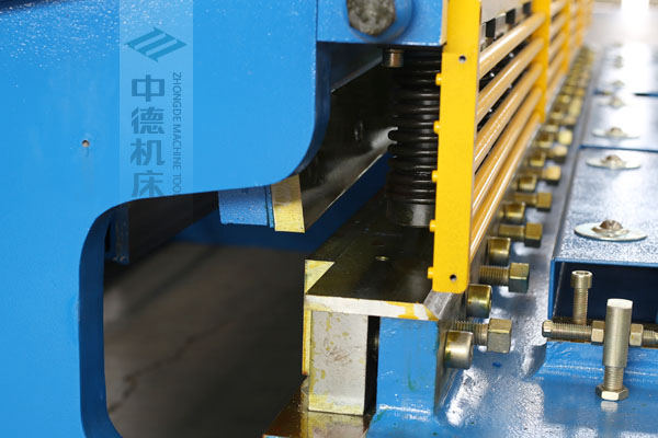 ZDS-432選用上海優質刀片，使用壽命更長.jpg